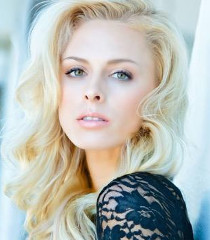 Amelia Gotham - Voice Actor