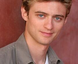Crispin Freeman - Voice Actor