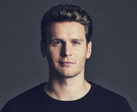 Jonathan Groff - Voice Actor