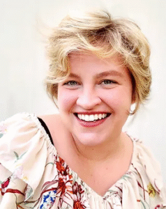 Kelsey Poppen - Voice Actor