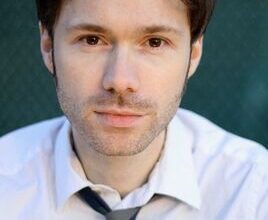 Michael Sinterniklaas - Voice Actor