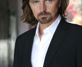 Robin Atkin Downes - Voice Actor