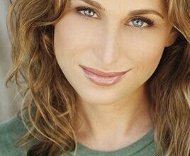 Tara Sands - Voice Actor