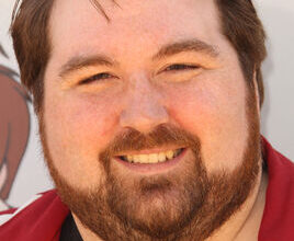 Travis Oates - Voice Actor
