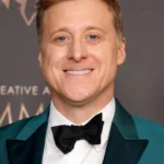 Oliver Queen /Green Arrow - Character from Injustice 2