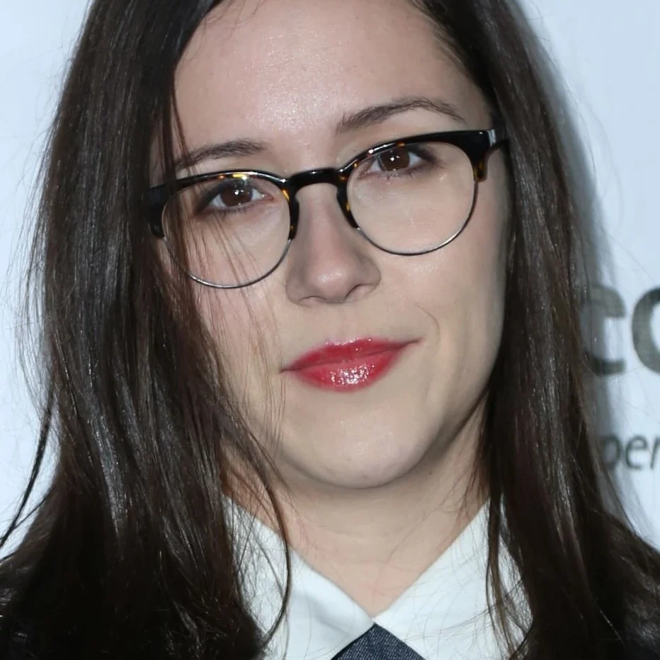 Shannon Woodward voice actor profile