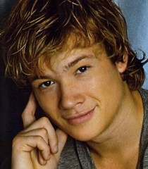 Ed Speleers - Voice Actor