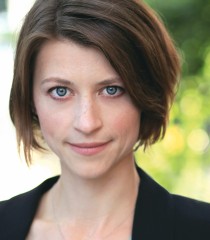 Julie Jesneck - Voice Actor