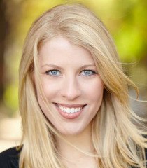 Cali Elizabeth Moore - Voice Actor