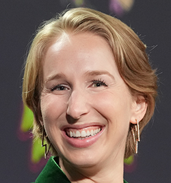 Maggie Robertson - Voice Actor