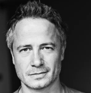 Oliver Milburn voice actor profile